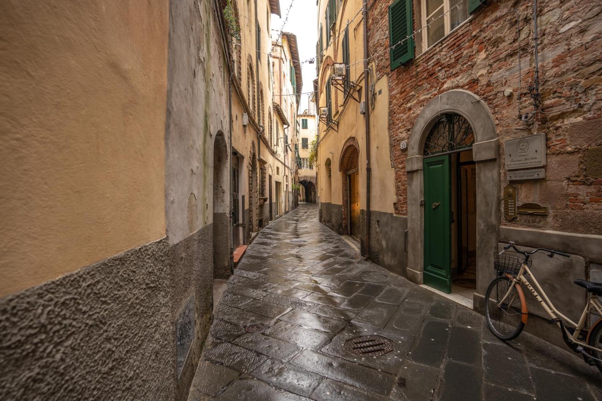 Il Gallo - Charming Apartment In Lucca Heart Exterior foto