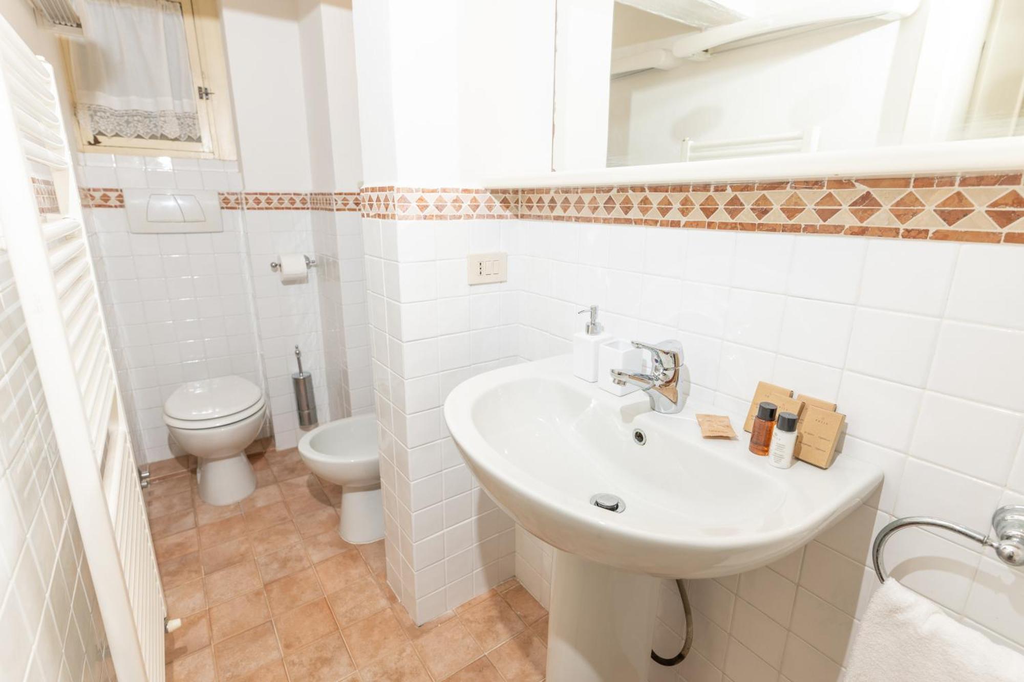 Il Gallo - Charming Apartment In Lucca Heart Exterior foto